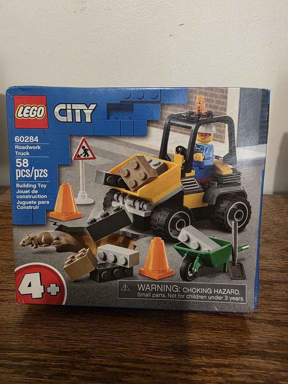 LEGO City NEW  Roadwork Truck Set 60284 - Yellow Construction Vehicle (58 pcs)